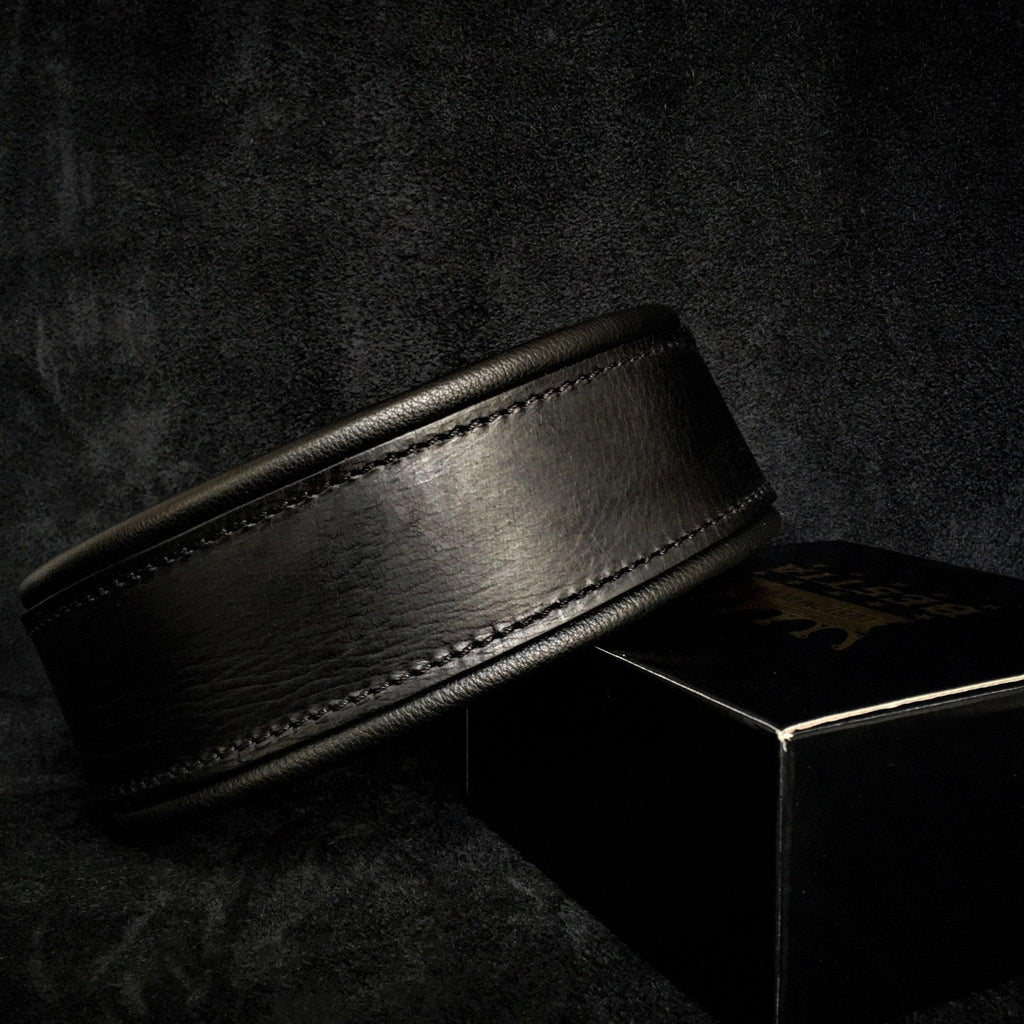 Plain "Style" collar black